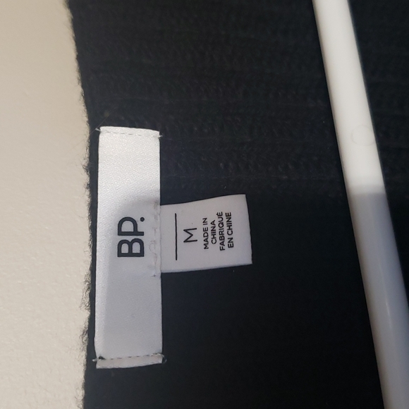 BP sweater - Picture 2 of 4
